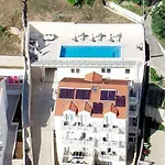 Samba - Luxury One-bedroom With Balcony And Sea View