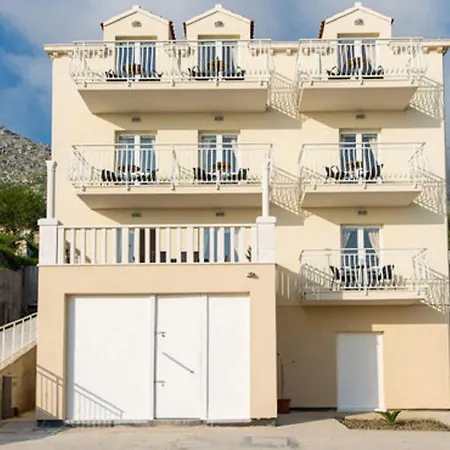 Apartman Samba - Luxury One-bedroom With Balcony And Sea View Mlini