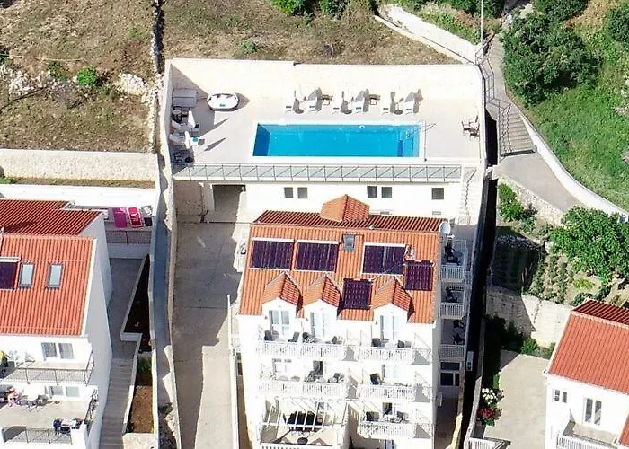 Samba - Luxury One-bedroom With Balcony And Sea View