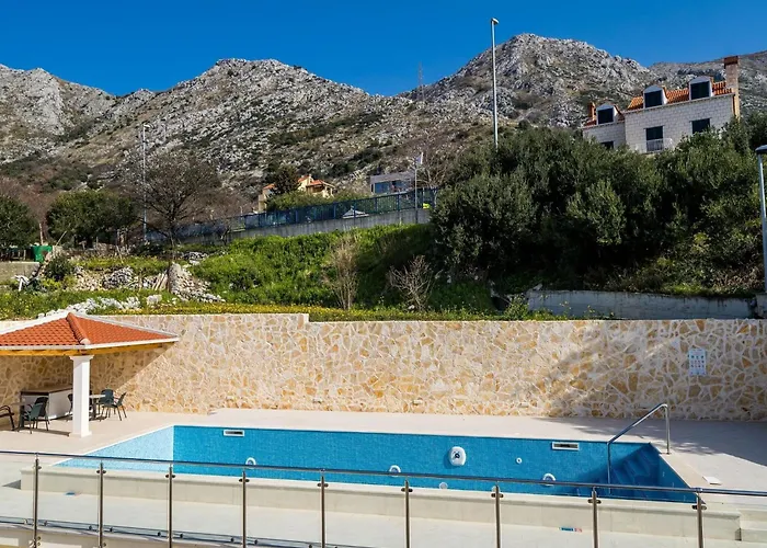 Samba - Luxury One-bedroom With Balcony And Sea View * Mlini