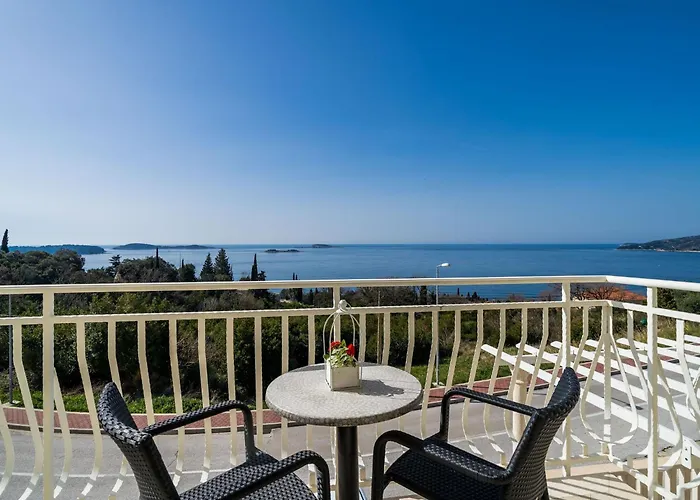 Samba - Luxury One-bedroom With Balcony And Sea View Apartman *