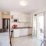Samba - Luxury One-bedroom With Balcony And Sea View Apartment Mlini