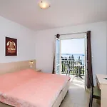 Apartment Samba - Luxury One-bedroom With Balcony And Sea View