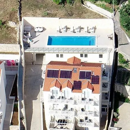 Samba - Luxury One-bedroom With Balcony And Sea View