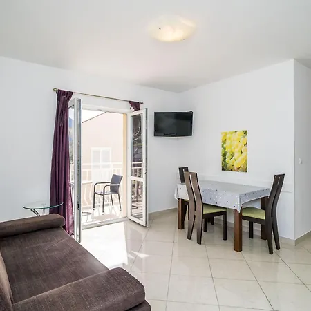 Apartment Samba - Luxury One-bedroom With Balcony And Sea View Mlini