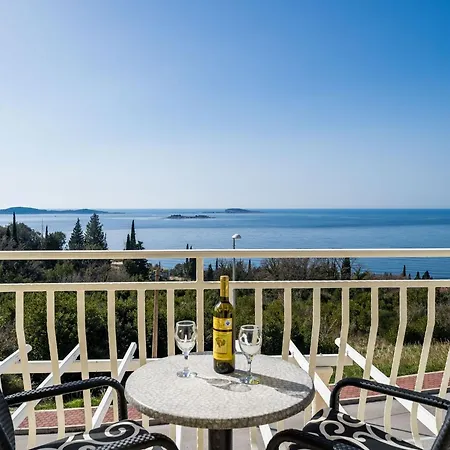 Samba - Luxury One-bedroom With Balcony And Sea View