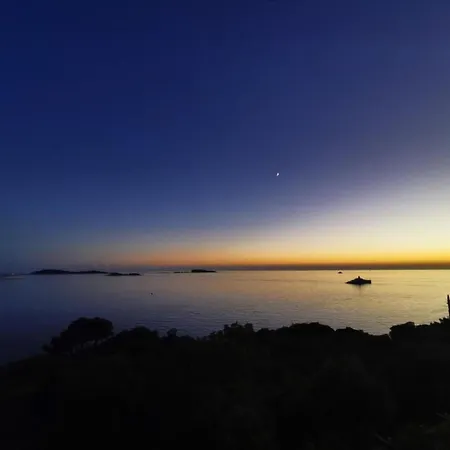 Apartment Samba - Luxury One-bedroom With Balcony And Sea View Mlini